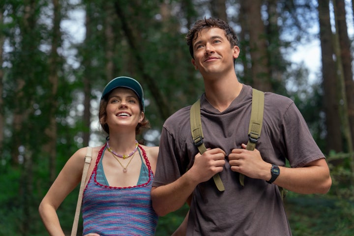 Netflix's new film adaptation is a big disappointment 1 Emily Bader as Poppy and Tom Blyth as Alex in