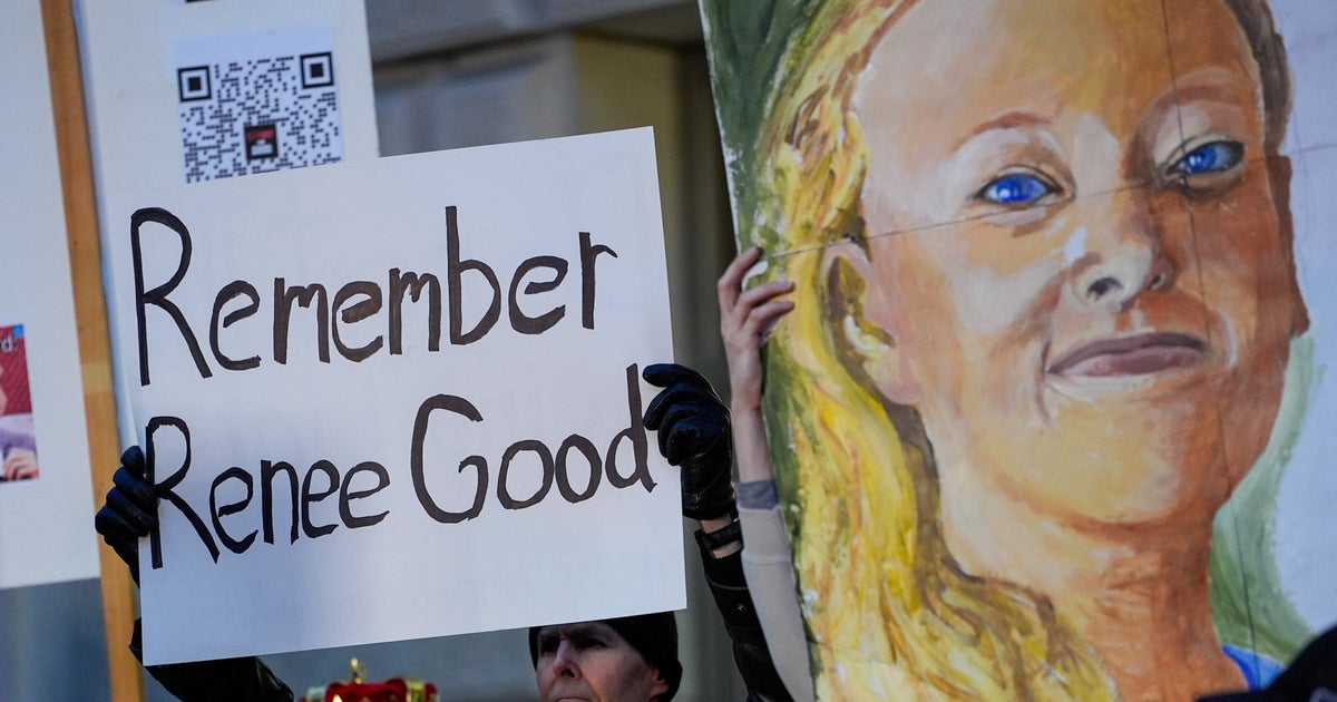 Renee Good's Loved Ones Call Out 'Nasty' Claims About Slain Mother Of 3