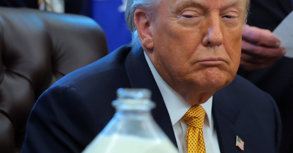 Donald Trump Taunts Reporters With A Gross Drink-This Bit