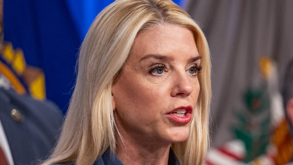 Pam Bondi Slams Prosecutors' Resignation Over Probe Into Widow