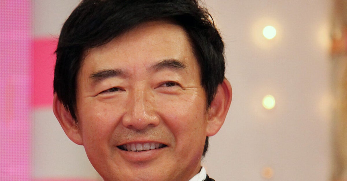石田純一、72歳の誕生日を子どもたちと祝う家族5人ショット。「おめでとう」と祝福の声