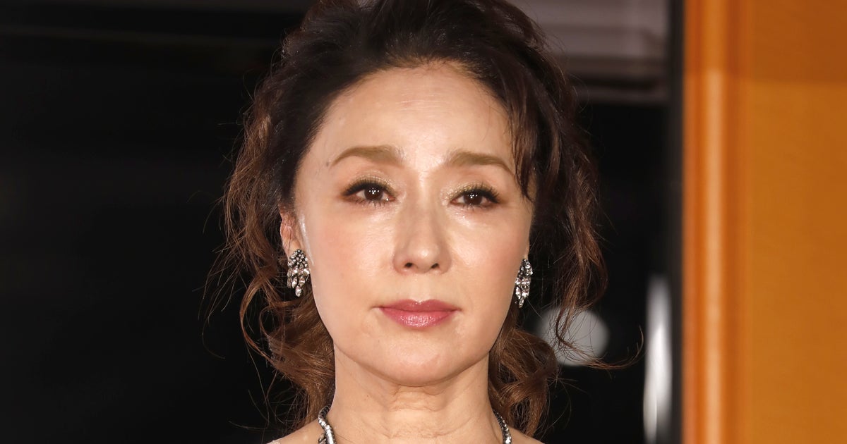 浅野ゆう子、神戸・元町の老舗で「揚げたてコロッケ」を堪能　母も絶賛のお気に入り店とルーティンを紹介