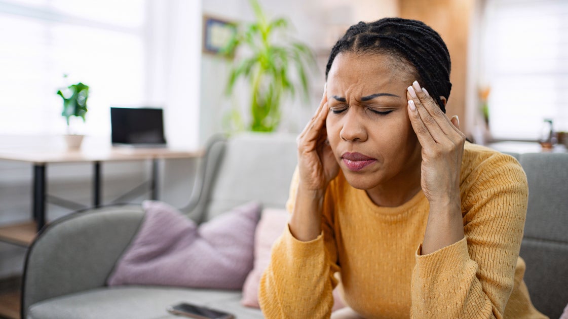 If You Experience These Symptoms During A Headache, Call An Ambulance Immediately