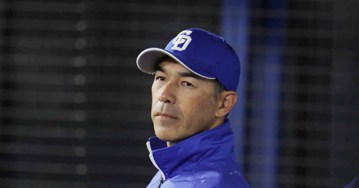 元中日・和田一浩、ミーアキャットとの“そっくりショット”が話題⇨「ポジショニングが素晴らしい」「似てますね」