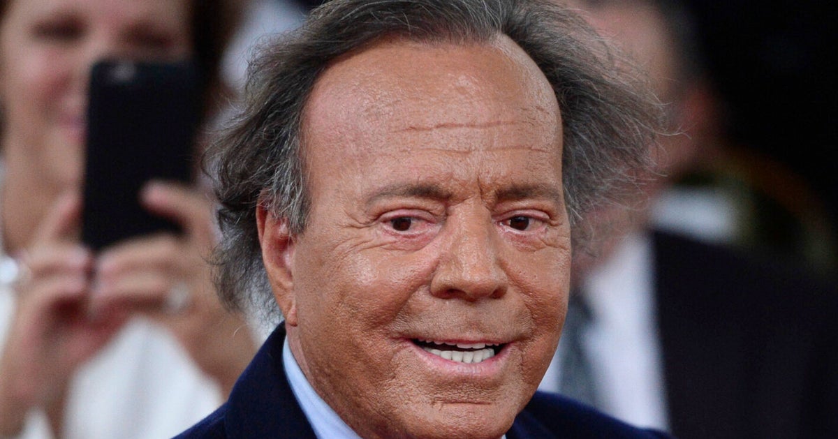 Prosecutors Drop Sexual Assault Complaint Against Julio Iglesias