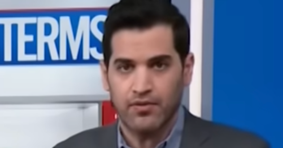 Harry Enten Names The Trump Official Who Is A 'Political Disaster' Right Now