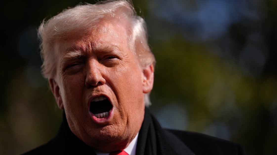 'Completely Deranged': Critics Mock Trump Over New 'Sir' Story That Has People Crying