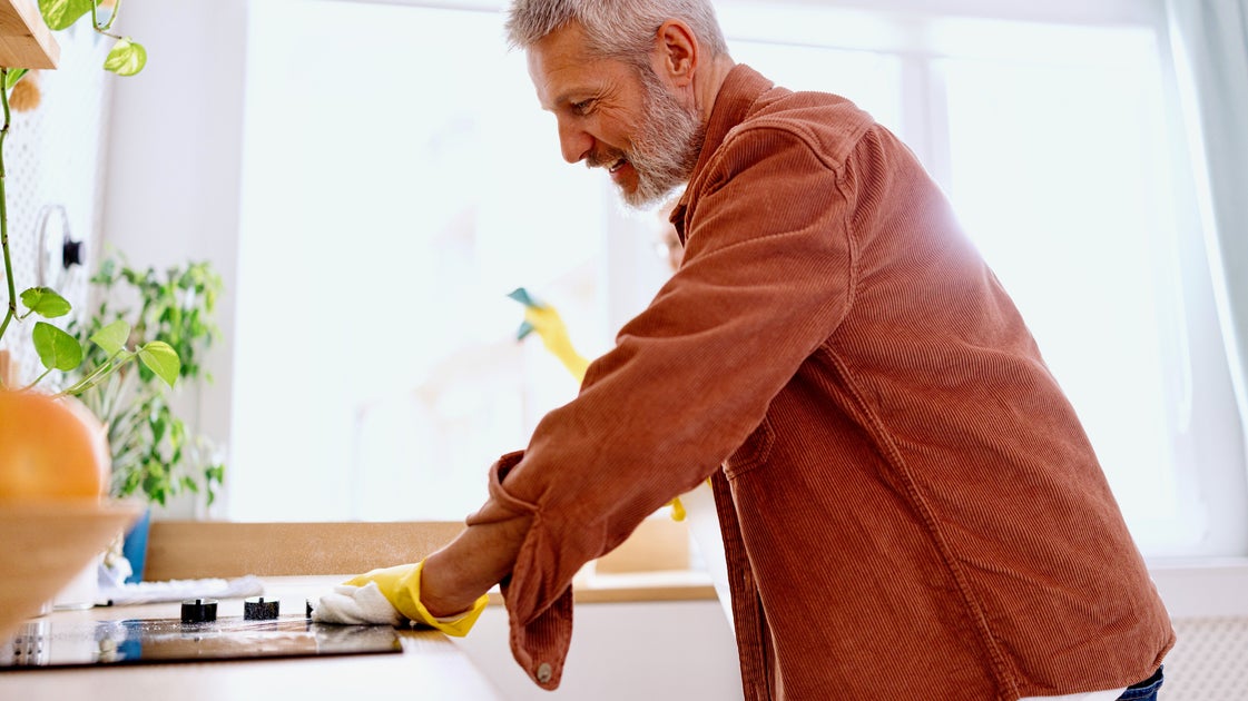This $19 Electric Spin Scrubber Removes Stains ‘In Record Time’