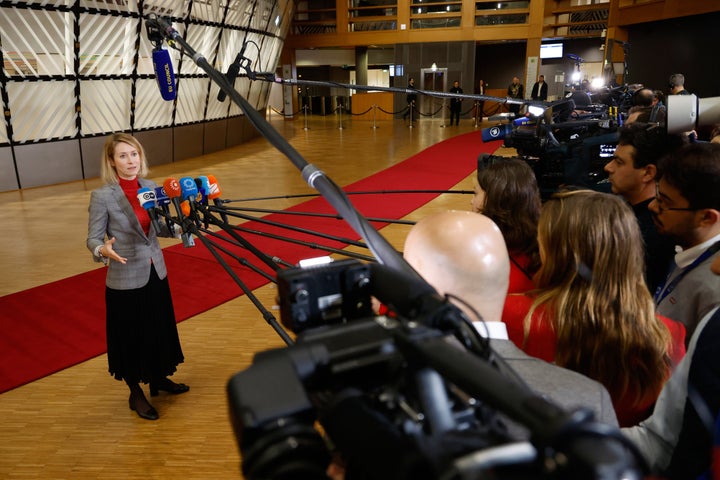 European Union foreign policy chief Kaja Kallas speaks with the media as she arrives for a meeting of EU foreign ministers at the European Council building in Brussels, Thursday, Jan. 29, 2026. (AP Photo/Geert Vanden Wijngaert)