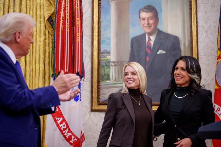 Attorney General Pam Bondi and Director of National Intelligence Tulsi Gabbard failed to appear at a conference for state elections officials after making a splashy promise to speak.