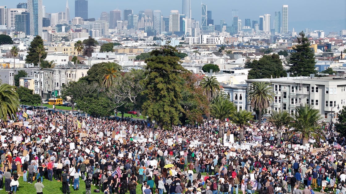 Massive Anti-ICE Demonstrations Held Nationwide