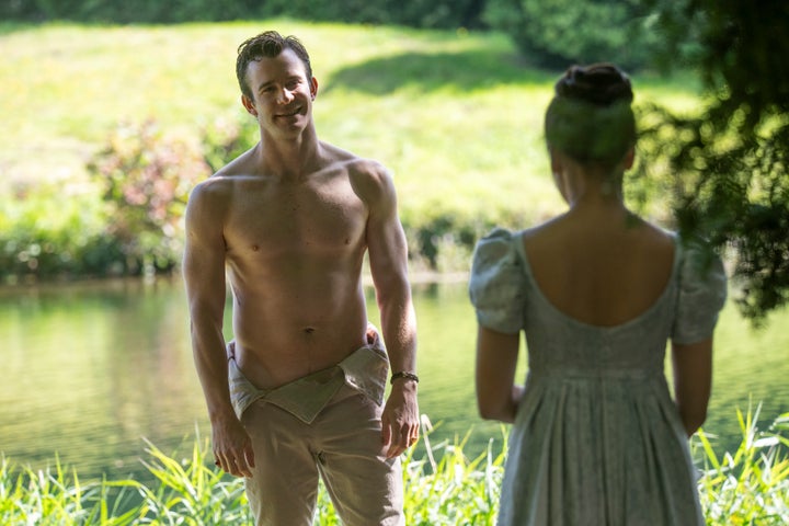 Luke Thompson e Yerin Ha em outro momento chave da quarta temporada de Bridgerton