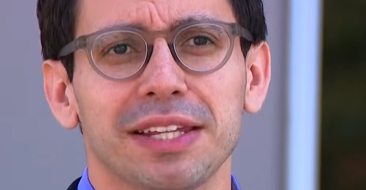 Florida Politician Goes On Dating App To ‘Meet Young Female Voters Where They Are’ - HuffPost by Senior Reporter