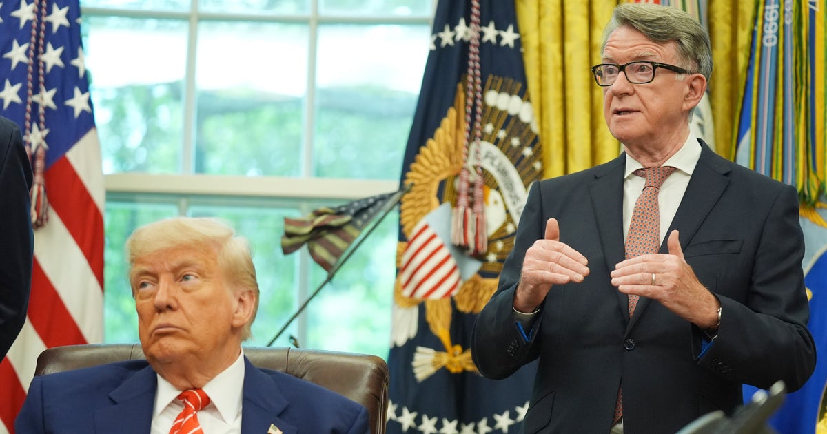 Trump Has 2 Very Dismissive Words To Sum Up Peter Mandelson's Fall From Grace