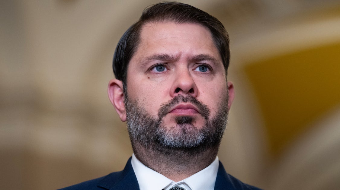 Ruben Gallego Introduces Bill For $20 Minimum Wage