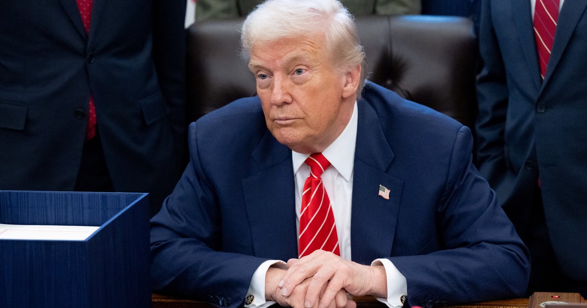 Trump Says It 'Bothers Me That Somebody Is Going After Bill Clinton' Amid Epstein Scandal