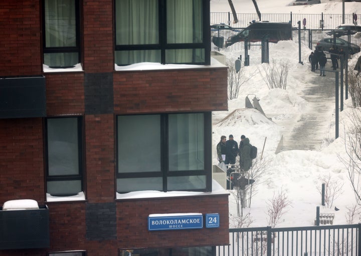 Russian Police and Investigative officers walks next to the entrance of a residential building on Volokolamsk Highway, where an assassination attempt on General Lieutenant Alexeyev (Alekseev) was made earlier in the morning, on February 6, 2026, in Moscow, Russia. Lt. Gen. (Photo by Contributor/Getty Images)