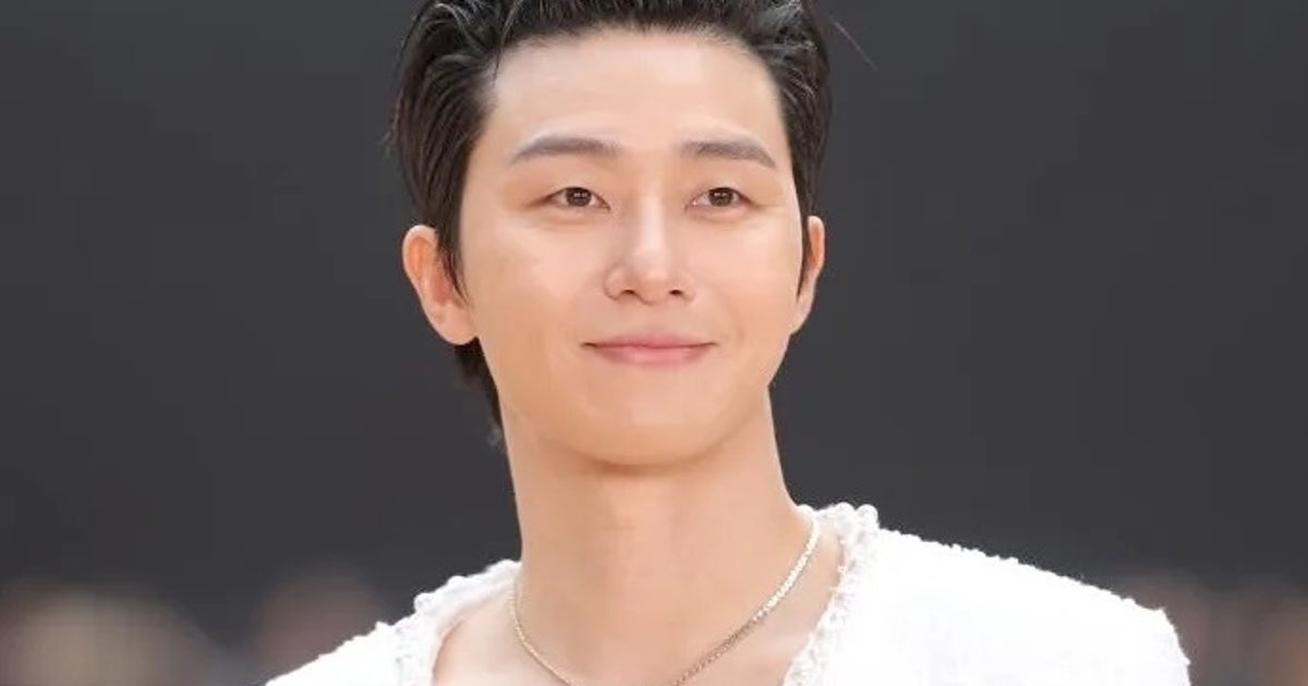 パク・ソジュンが自撮りツーショット公開、大阪出身アーティストと→「わぁー」「楽しそう！」の声