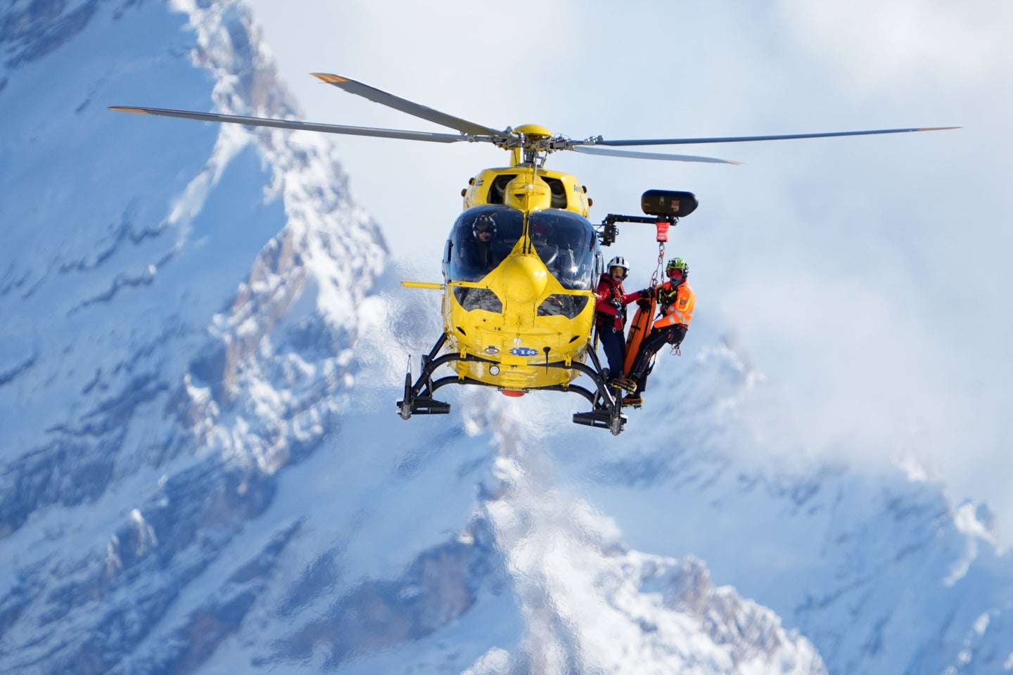 The 'Reality' Of The Helicopters That Rescue Olympic Skiers Like ...