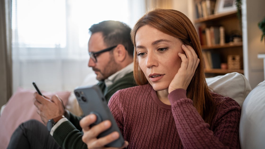 Are You 'Monkey Branching'? Here's What To Know About The Toxic Habit.