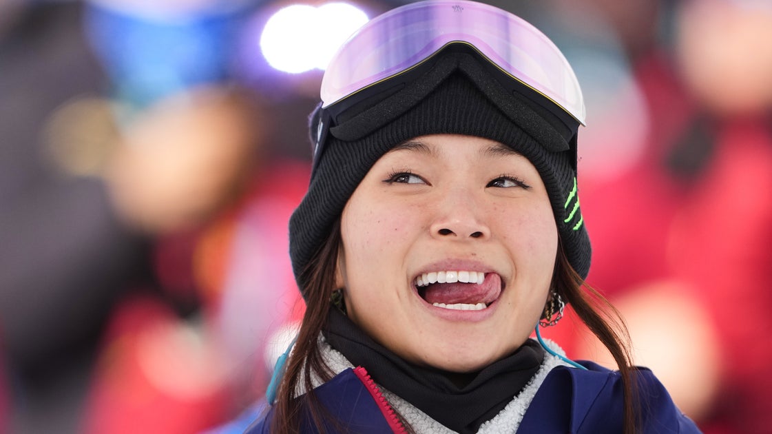 Chloe Kim Throws Down In Olympic Qualifying Despite Shoulder Scare