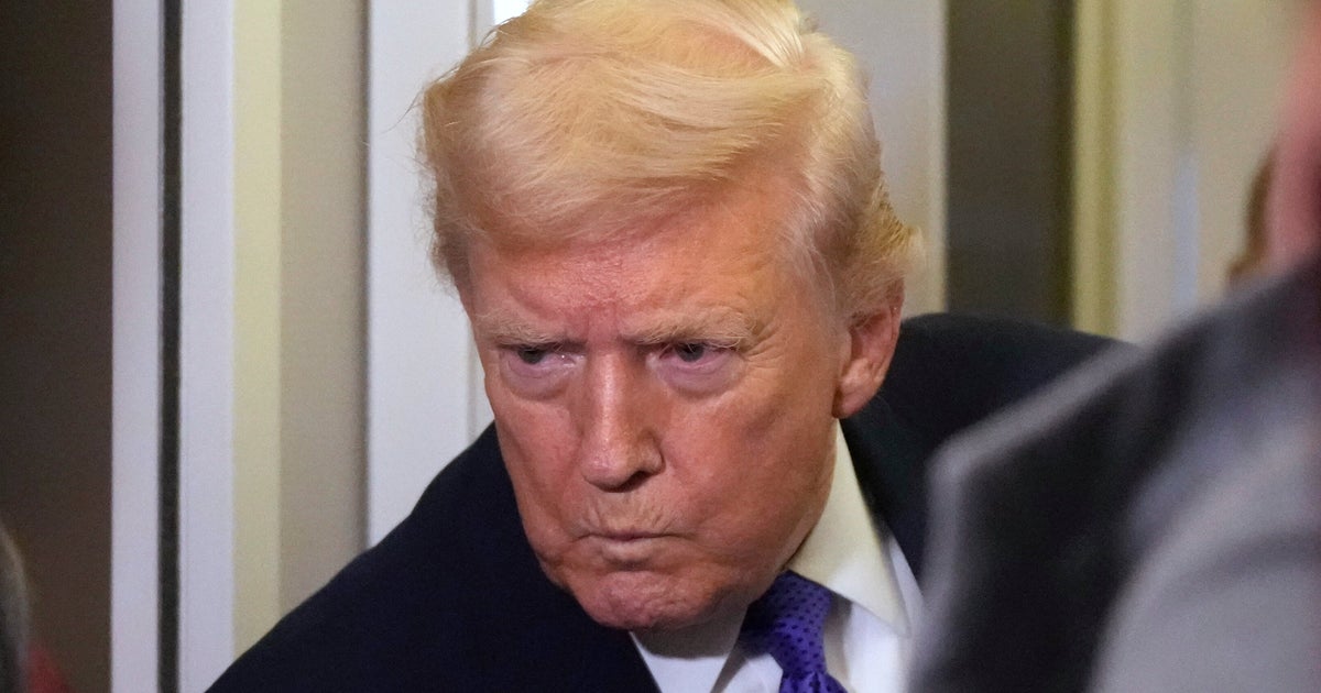 Conservative Pollster Whacks Trump With Brutal Rating On His 'Golden Age Of America' - HuffPost by Trends Reporter