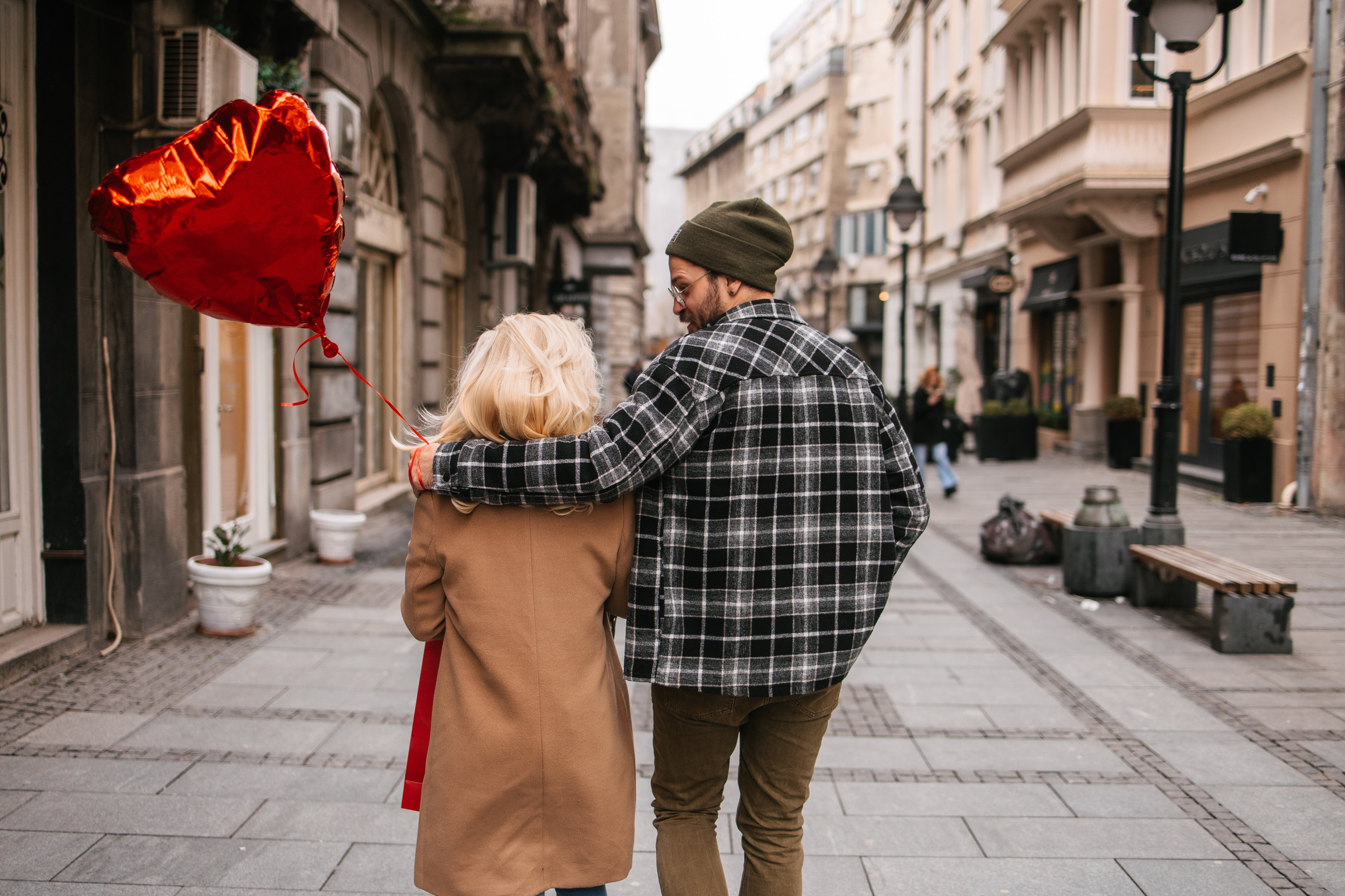 Couples Therapists Reveal The Dates They Wish More Couples Would Go On