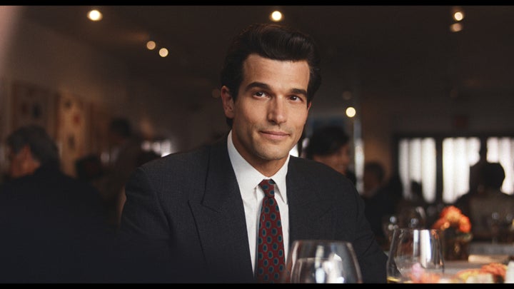 We saw the new series about the romance of JFK Jr. and Carolyn Bessettes and YIKES 2 Paul Anthony Kelly as John F. Kennedy Jr. in