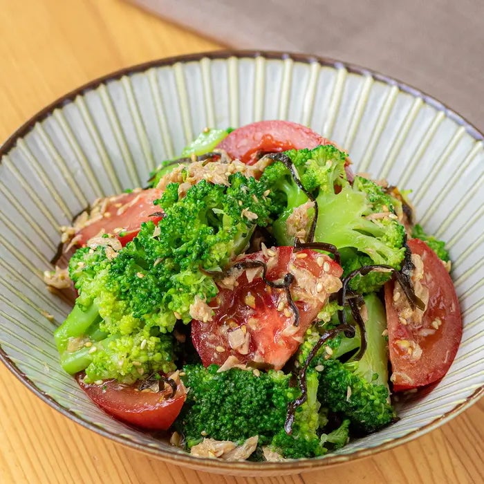 【ブロッコリーはこれ一択】「毎日これ作って」「抱えて食べたいレベル」和えるだけで簡単、ブロッコリーの副菜レシピ3選