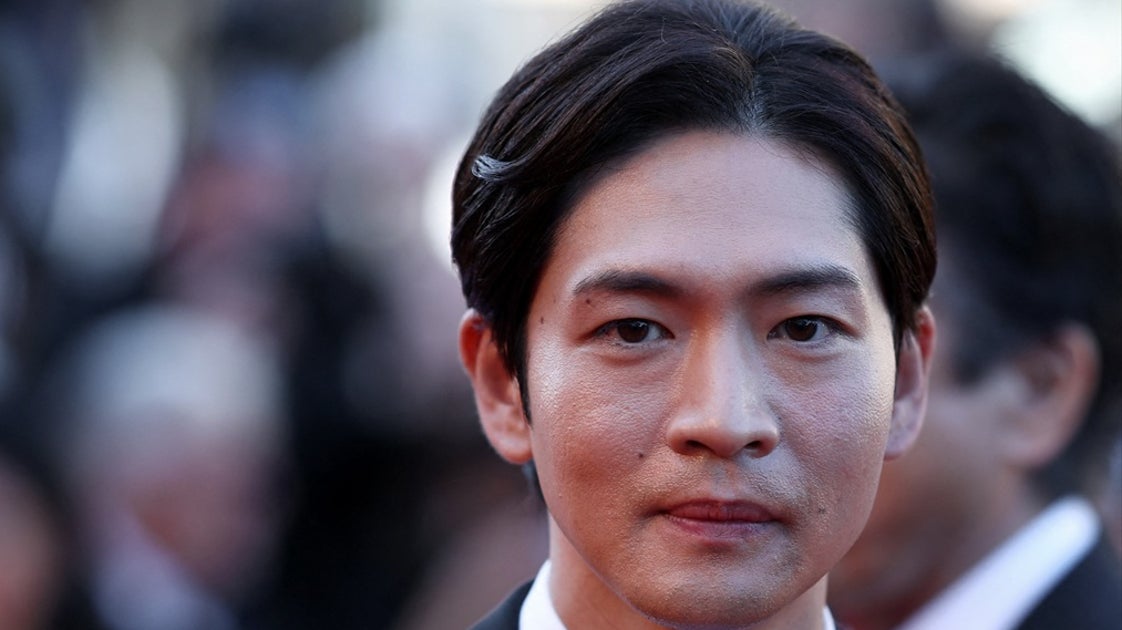 松下洸平、ユニクロCM撮影の裏側が面白すぎる！お尻フリフリダンスに「小躍りしてても素敵」の声