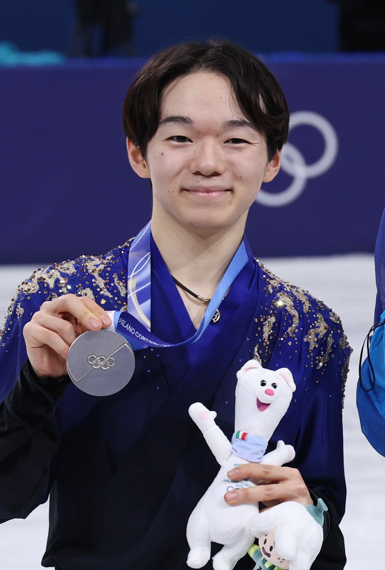 鍵山優真、銀メダル獲得後の“ごほうび寿司”に「最高です」。銅メダル佐藤駿と笑顔の食事タイム【ミラノ五輪】