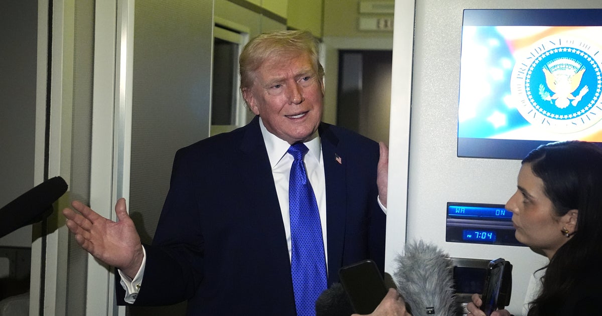 Trump Claims Ukraine Peace Talks Are Going To Be 'Very Easy' – And Throws Out Warning For Kyiv