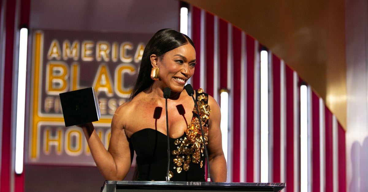 Angela Bassett hat eine Botschaft für alle, die glauben, dass in Hollywood ...