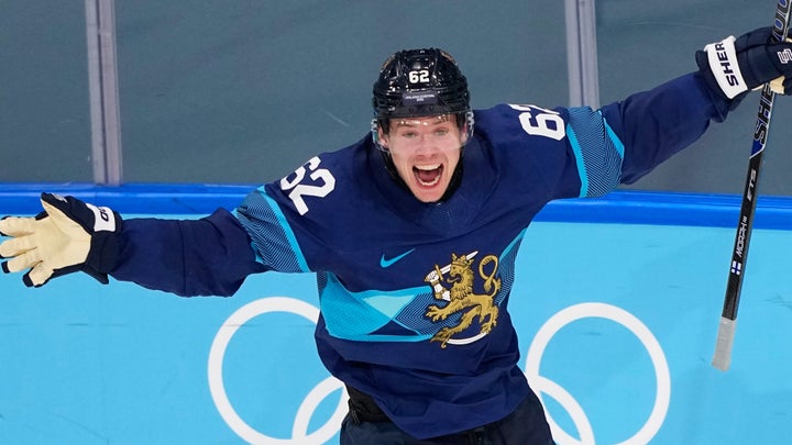 Finn Artturi Lehkonen (photo) celebrates after scoring his team's third goal in the quarter-final against Switzerland on Wednesday.