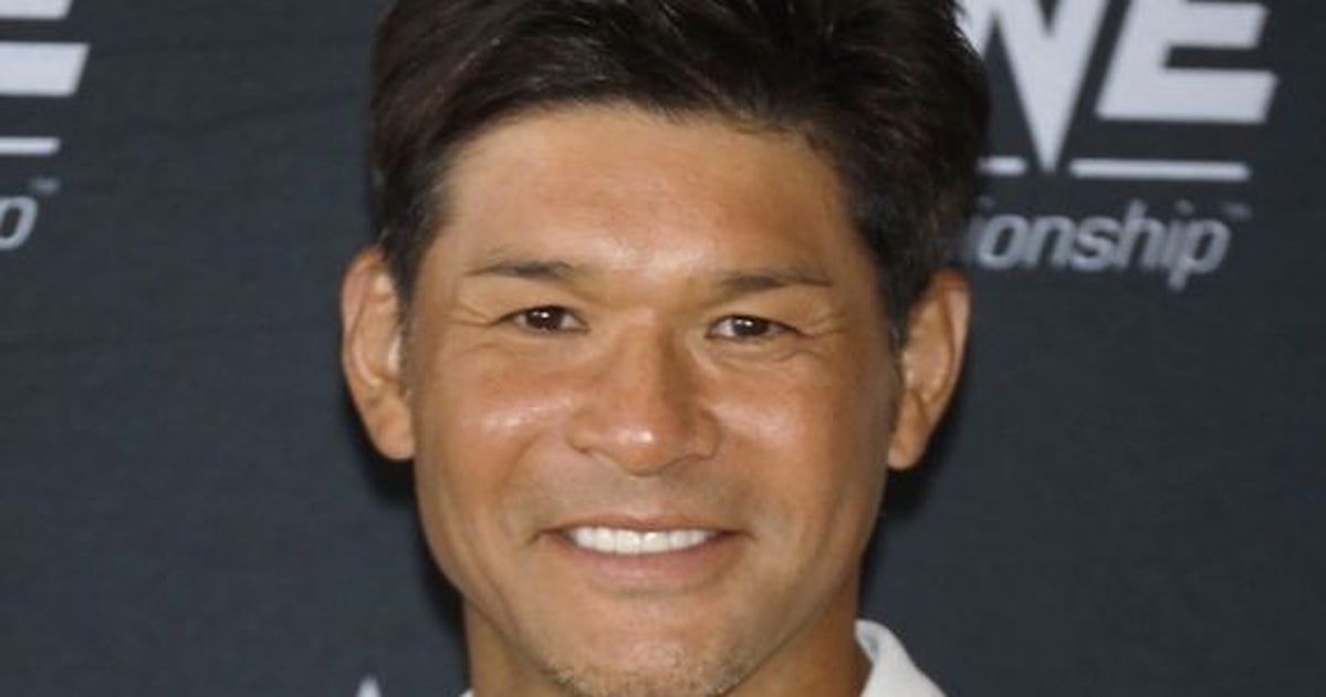 照英、東京・巣鴨で愛犬と“創業100年の老舗そば”を堪能⇨ペット同伴OKに「行ってみたい」「素敵」