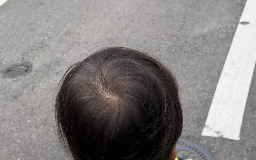 子どもの“工事現場”風ハーネスに6.3万いいね⇨安全第一なデザインに「可愛すぎ！」「どこで買える？」