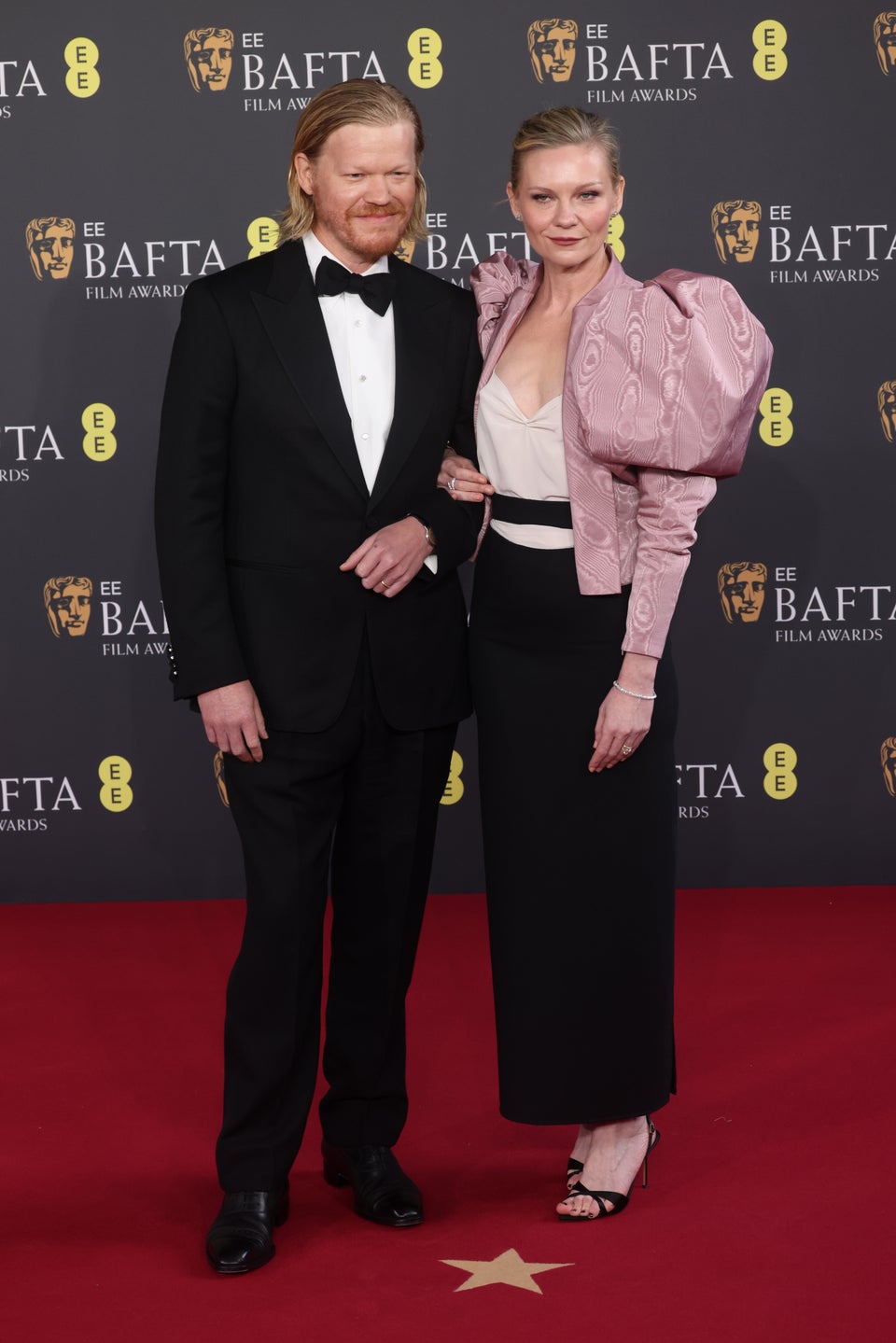 Glitz and glamor at the BAFTA Film Awards 2026: photos