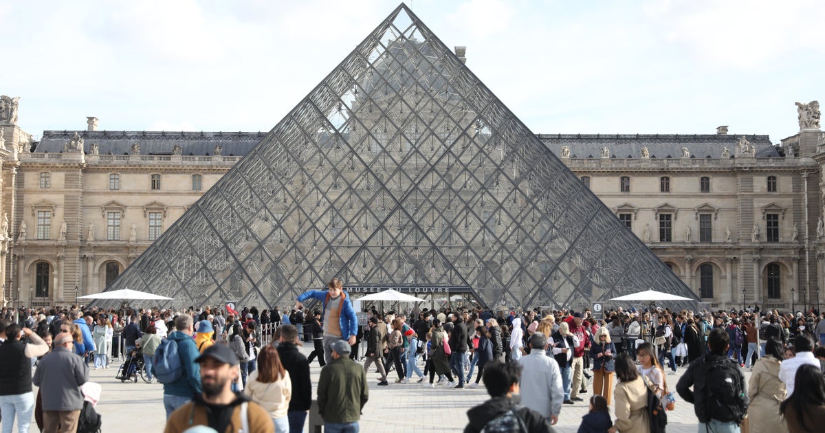 New Director Appointed To Lead The Louvre Museum Out Of Crisis After Jewel Heist New Director Appointed To Lead The Louvre Museum Out Of Crisis After Jewel Heist