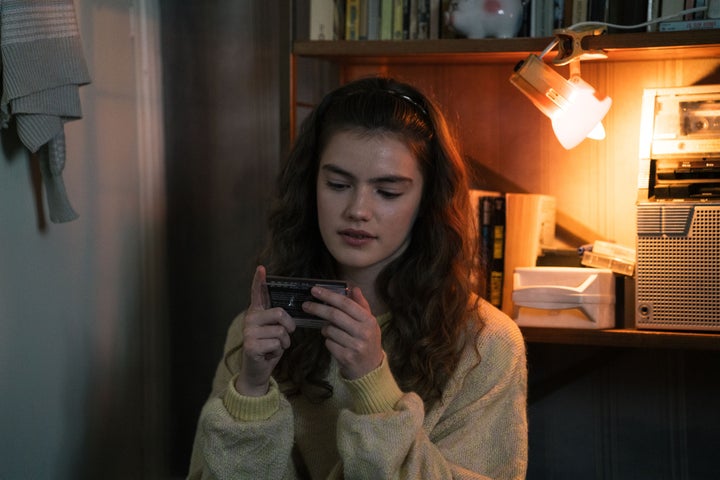 Florence Hunt in Mix Tape