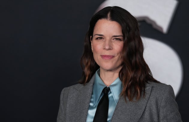 Neve Campbell