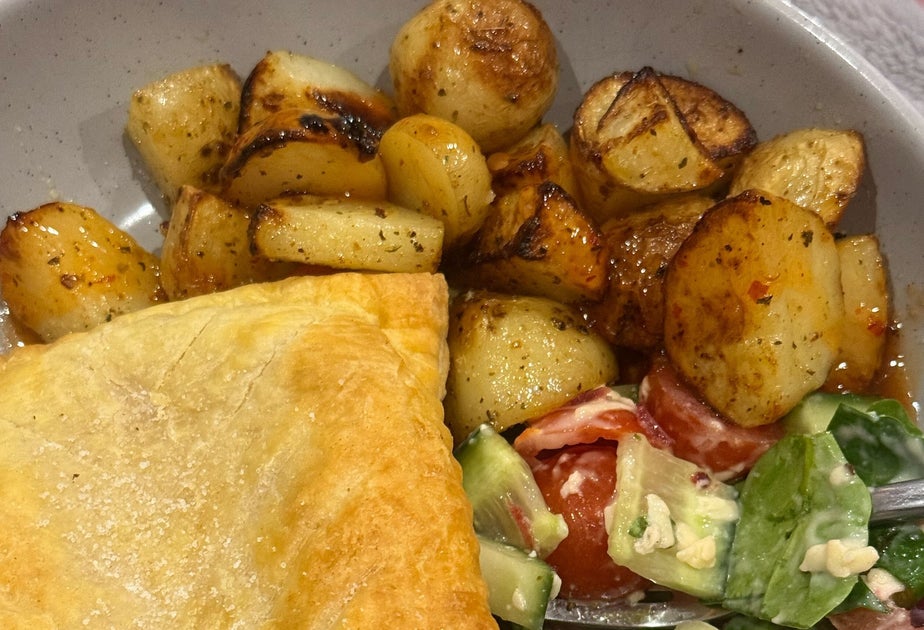 I Swear By This Simple Air Fryer Potato Recipe On Low Energy Days