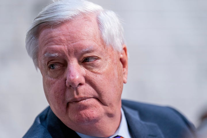 Le sénateur Lindsey Graham (RS.C.), fervent partisan d’une attaque contre l’Iran et défenseur de la conduite israélienne, a attaqué les pays européens pour avoir suggéré que les États-Unis reviennent à la diplomatie avec Téhéran.