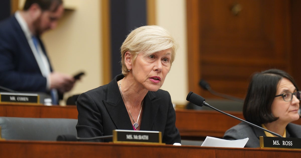 Democrats Press Pam Bondi On Mysterious Ghislaine Maxwell Prison Transfer