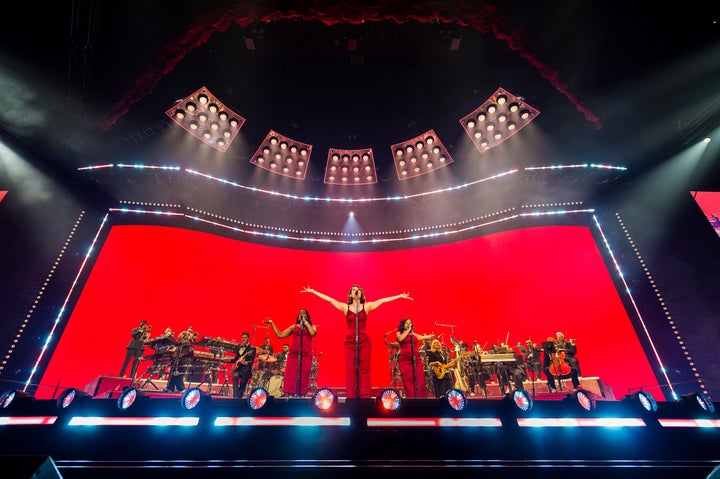 Raye's charisma and vocal abilities make her This Tour May Contain New Music shows even more captivating