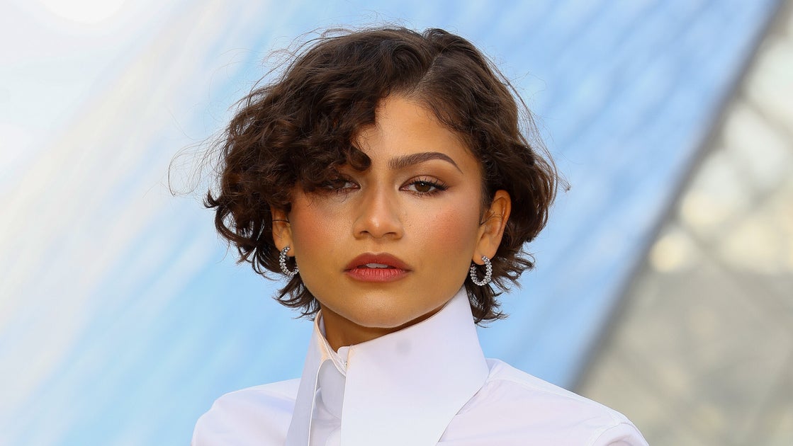 Zendaya's Jewelry At Paris Fashion Week Sparks Secret Wedding Buzz - HuffPost by Trends Reporter
