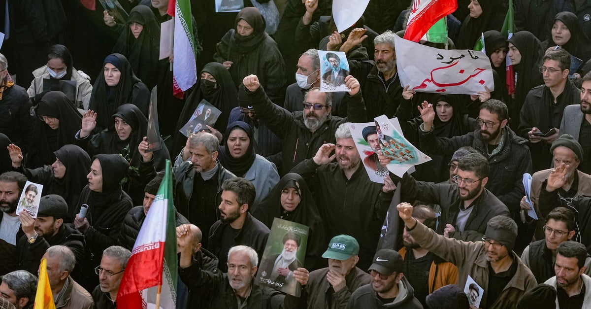 U.S. Intelligence Says Iran Government Is Not At Risk Of Collapse, Say Sources U.S. Intelligence Says Iran Government Is Not At Risk Of Collapse, Say Sources