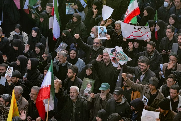 U.S. Intelligence Says Iran Government Is Not At Risk Of Collapse, Say Sources U.S. Intelligence Says Iran Government Is Not At Risk Of Collapse, Say Sources