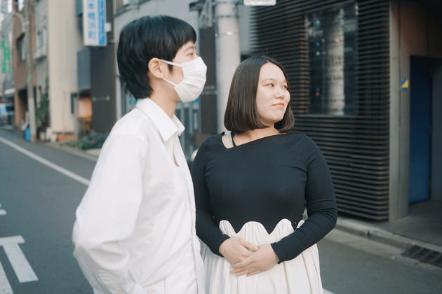 原告の田中さんと梶谷風音さん