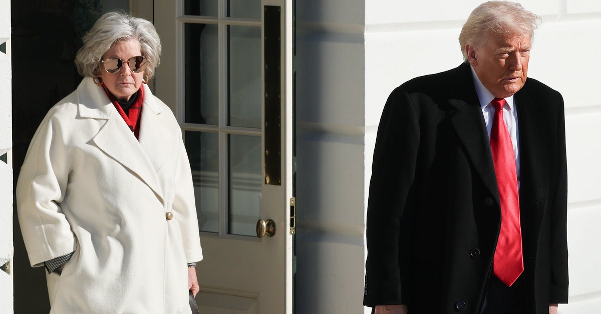 With Iran War Exit Elusive, Trump Aides Vie To Affect Outcome