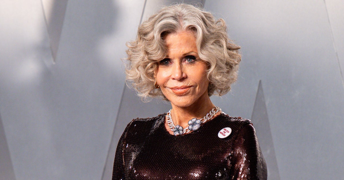 Jane Fonda Shades Barbra Streisand's Tribute To Robert Redford In Friendly Dig